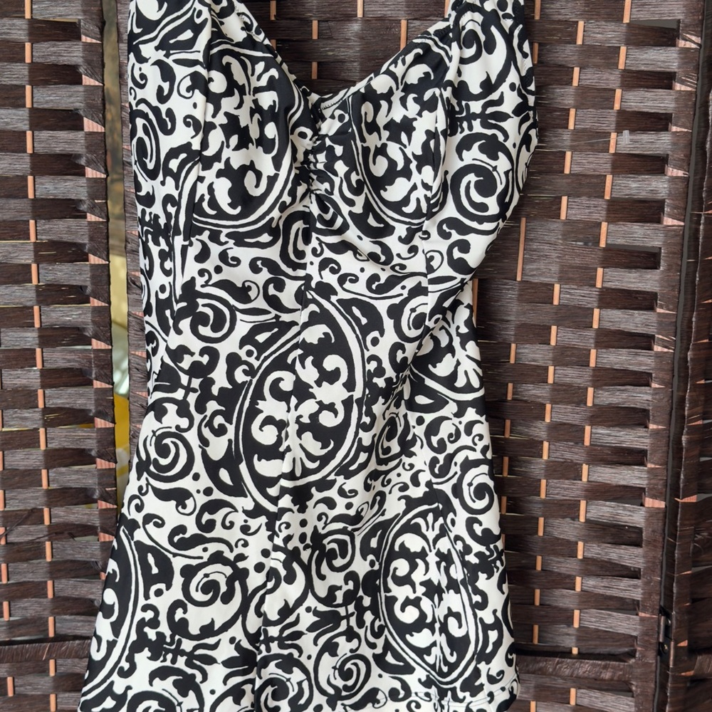 Gottex Black and White Patterned Swim Mini Top